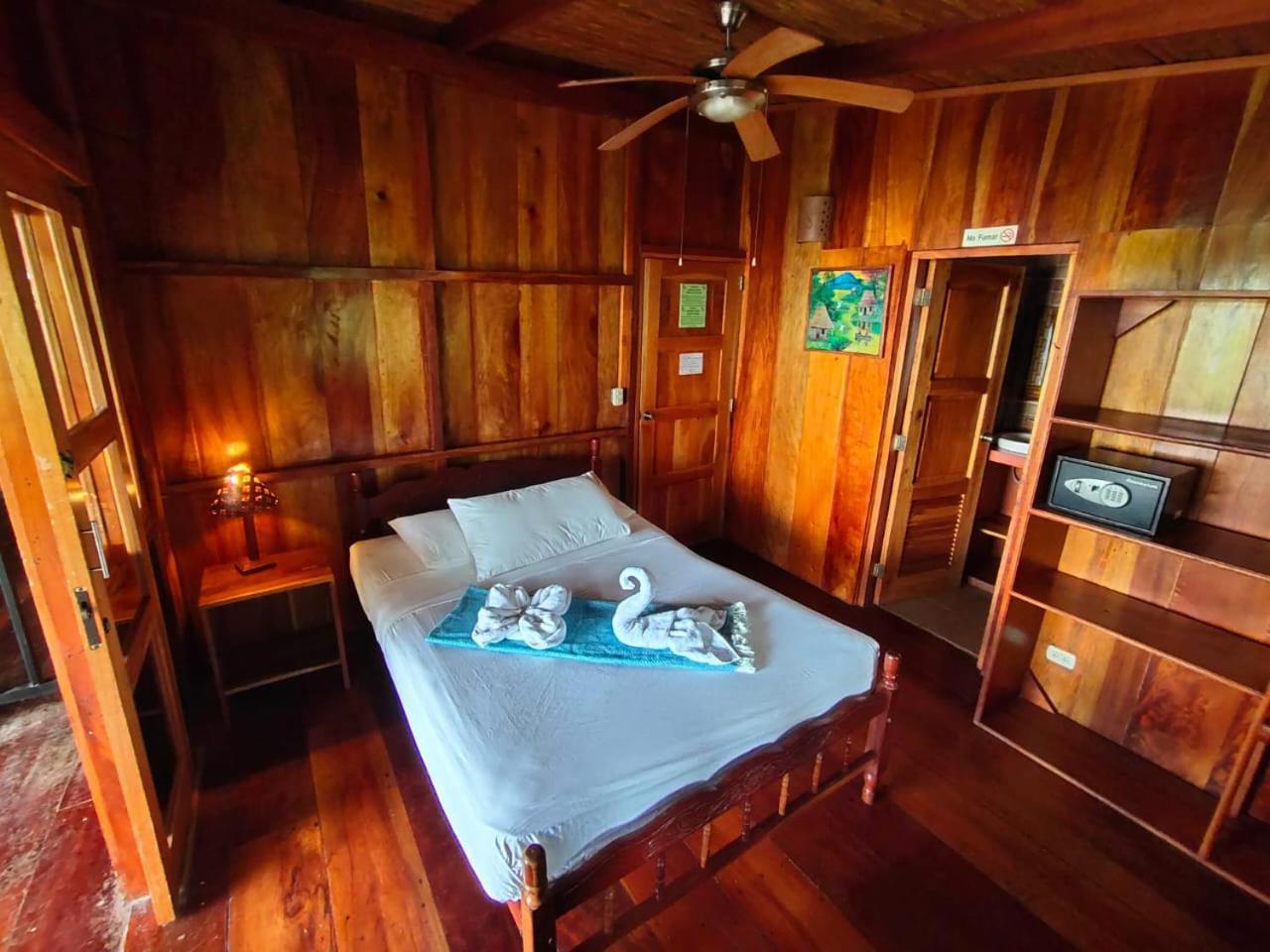 Coco Bay Hotel ลาลากูนา ภายนอก รูปภาพ